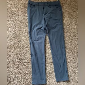 Lululemon Athletica Men’s ABC pants slim fit blue